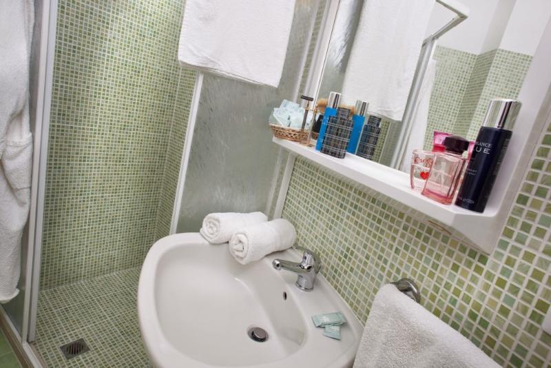 Marina Hotel 3*