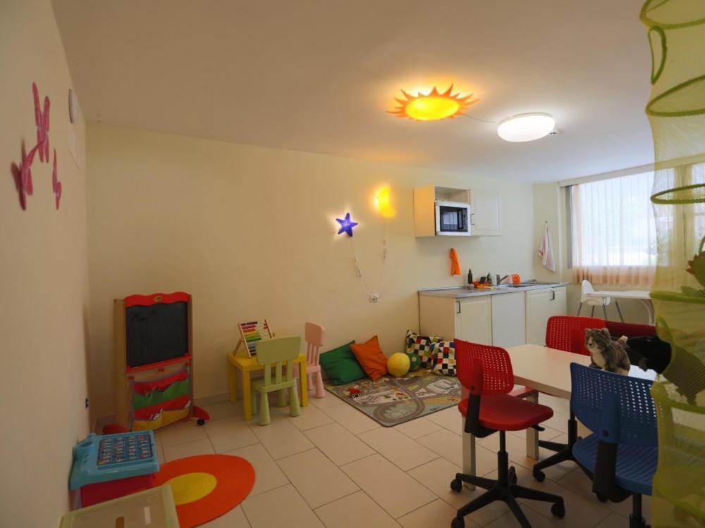 Marina - Azzurro Club Hotel